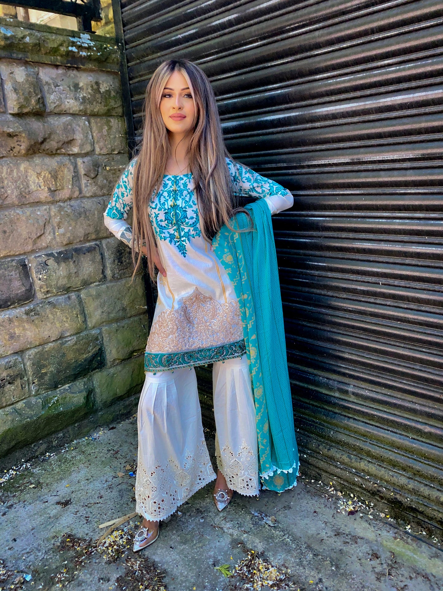 Luxury Lawn 3 Piece Suit