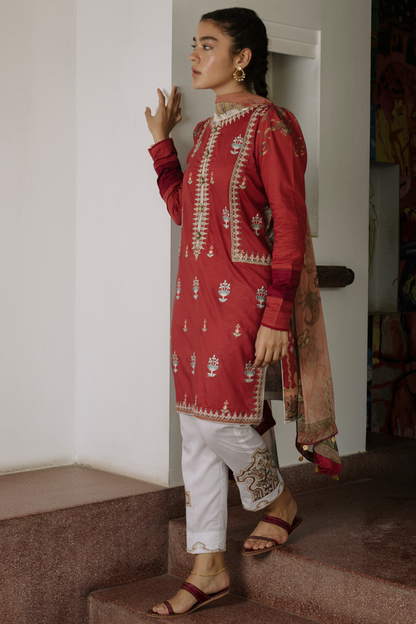 Designer 3 Piece Ready-To-Wear Suit | Qalamkar