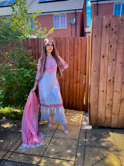 Luxury Lawn 3 Piece Suit